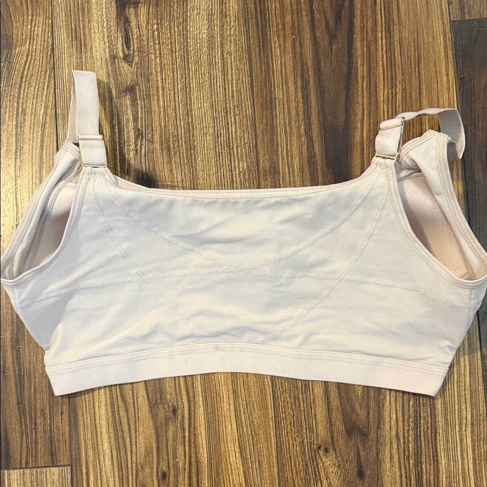 Lightly Lined Wireless Posture Corrector Bra - Picture 2 of 7